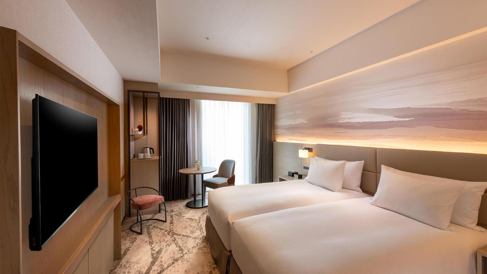 Doubletree By Hilton Toyama Hotel Exterior photo